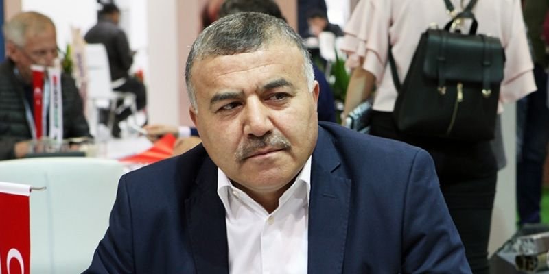 KARPEN EXPORTS HALF OF ITS PRODUCTION
